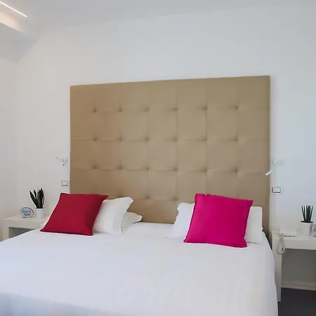 Adlon Hotel 4*