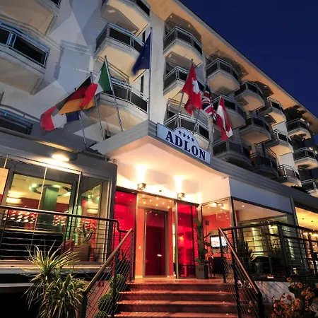 Hotel Adlon 4*