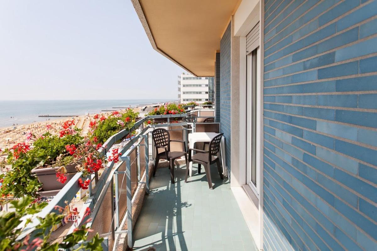 Adlon 4*